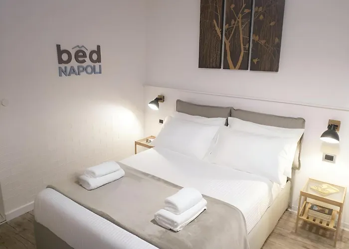 Bed Napoli